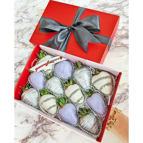 12pcs Purple White & Silver Chocolate Strawberries Gift Box